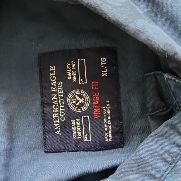 American Eagle Outfitters, Men's Long Sleeve, Button Down Shirt. XL Blue Camo - Picture 3 of 8